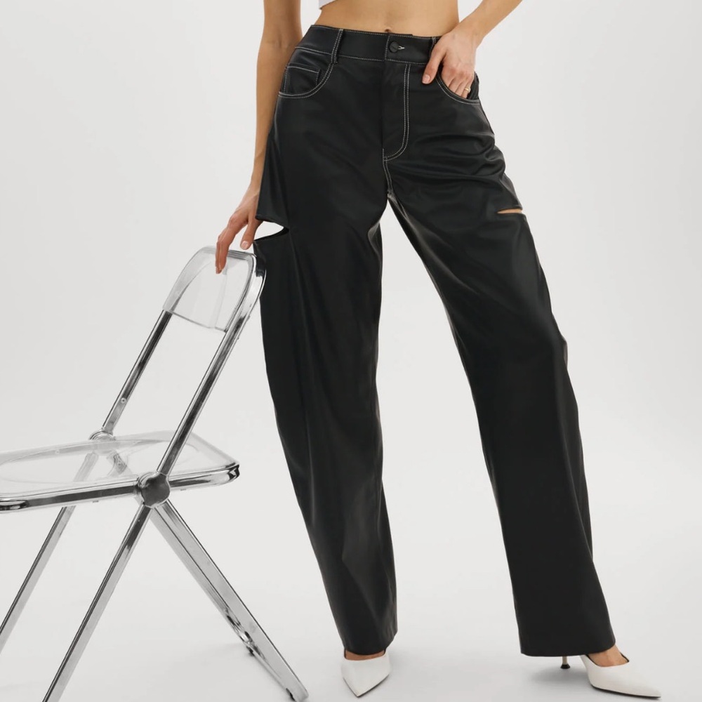 FALEEN | FAUX LEATHER LOOSE PANTS
$295